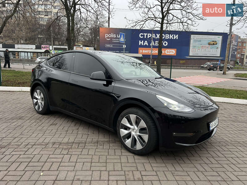 Внедорожник / Кроссовер Tesla Model Y 2022 в Киеве