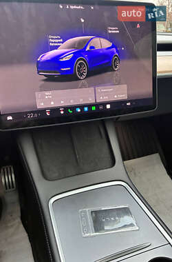 Внедорожник / Кроссовер Tesla Model Y 2022 в Киеве