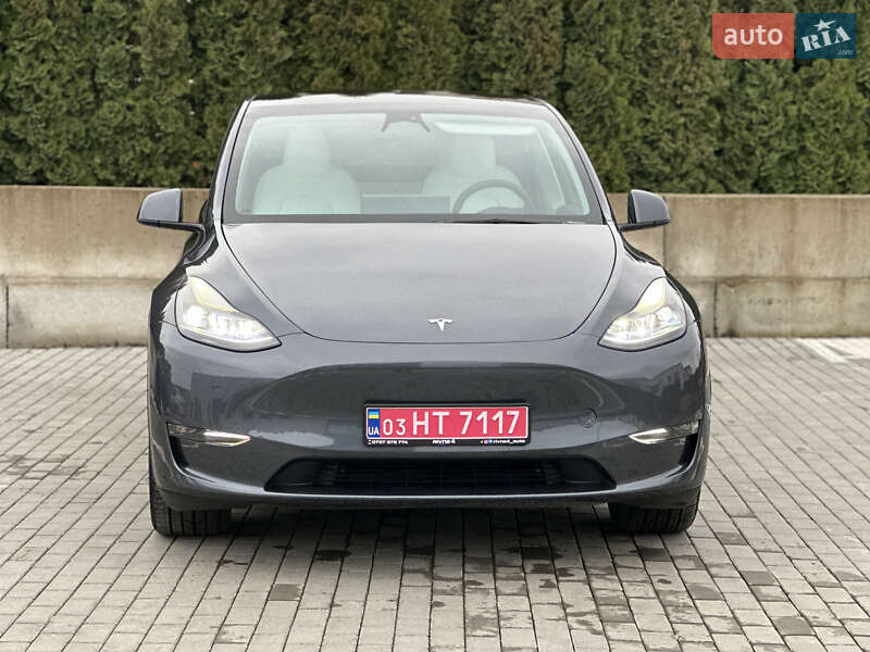 Внедорожник / Кроссовер Tesla Model Y 2023 в Ровно