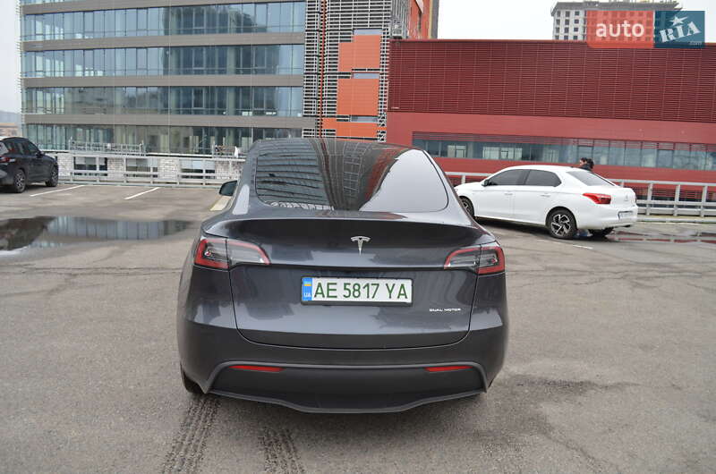Позашляховик / Кросовер Tesla Model Y 2024 в Дніпрі фото 10 Позашляховик / Кросовер Tesla Model Y 2024 в Дніпрі