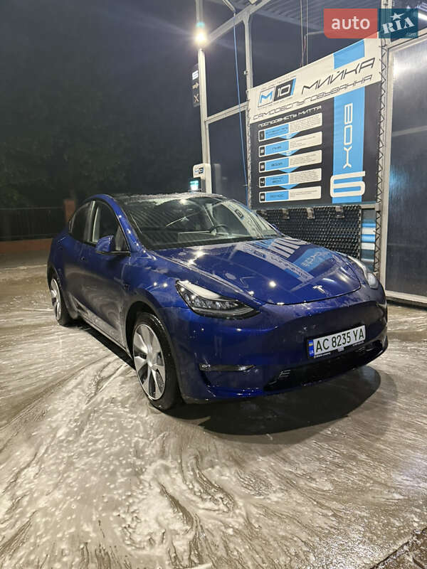 Внедорожник / Кроссовер Tesla Model Y 2021 в Луцке