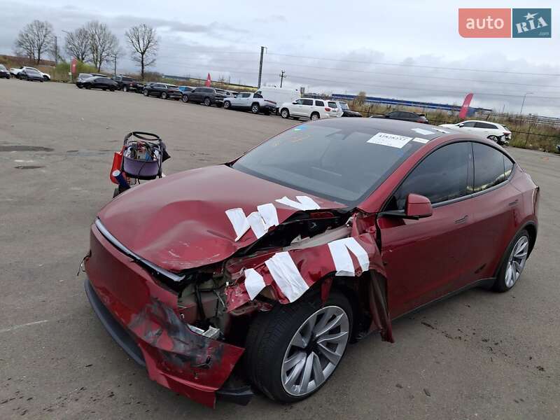 Внедорожник / Кроссовер Tesla Model Y 2026 в Киеве