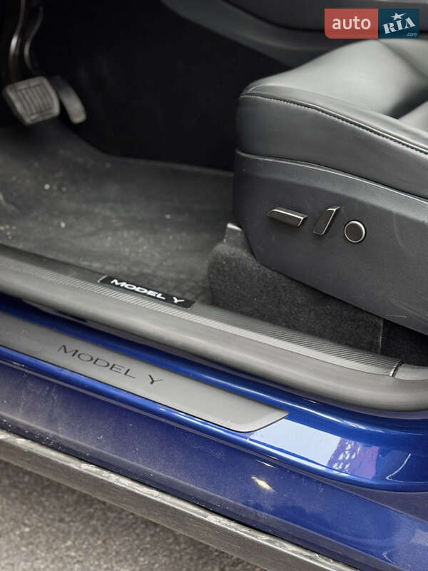 Внедорожник / Кроссовер Tesla Model Y 2024 в Киеве фото 9 Внедорожник / Кроссовер Tesla Model Y 2024 в Киеве