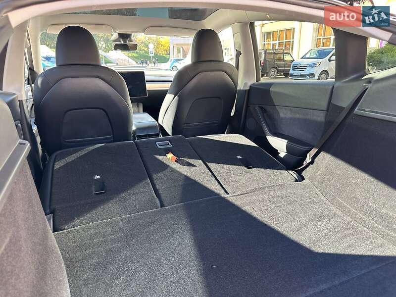 Внедорожник / Кроссовер Tesla Model Y 2024 в Одессе