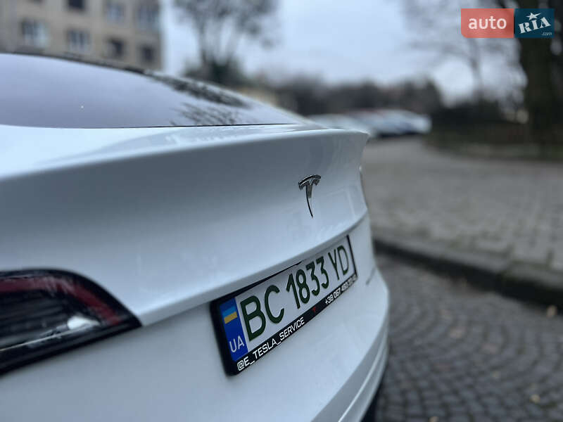 Внедорожник / Кроссовер Tesla Model Y 2024 в Львове