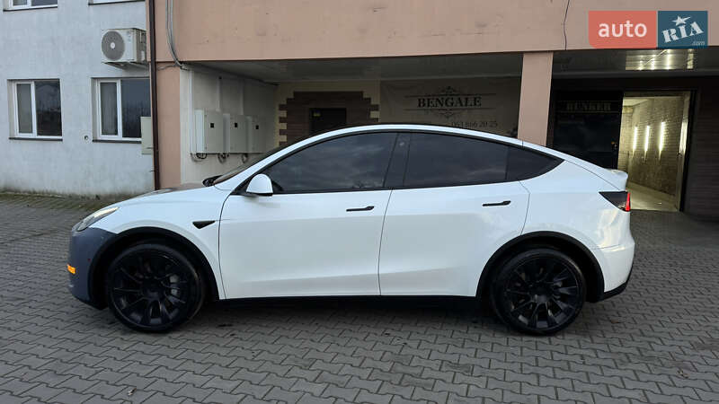Внедорожник / Кроссовер Tesla Model Y 2020 в Луцке