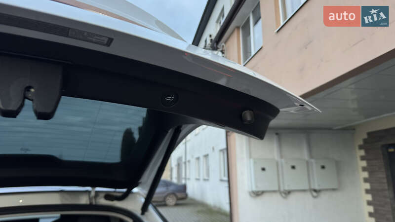 Внедорожник / Кроссовер Tesla Model Y 2020 в Луцке