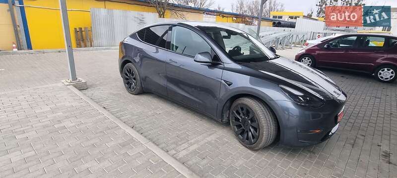 Внедорожник / Кроссовер Tesla Model Y 2023 в Львове фото 3 Внедорожник / Кроссовер Tesla Model Y 2023 в Львове