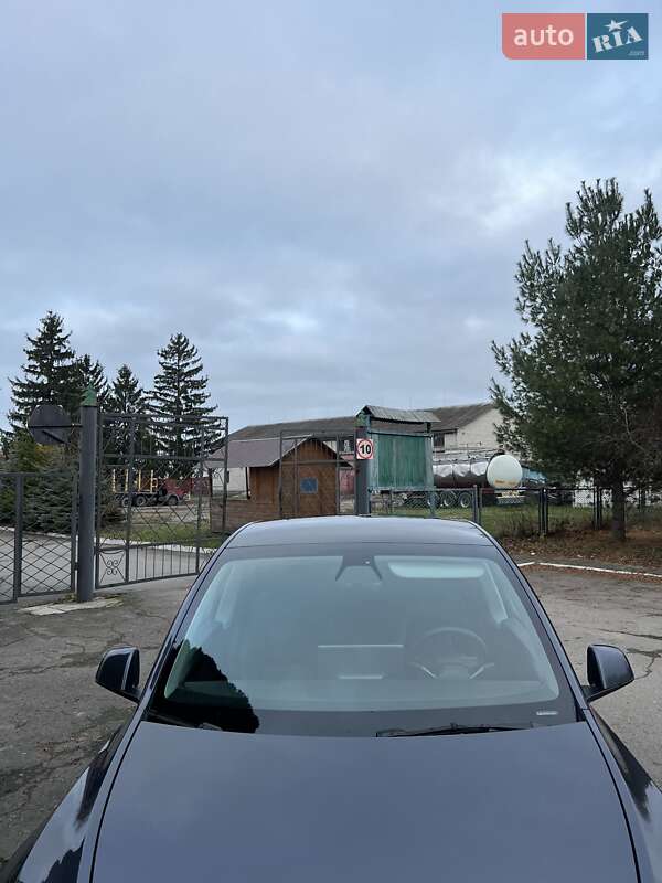 Внедорожник / Кроссовер Tesla Model Y 2021 в Остроге фото 8 Внедорожник / Кроссовер Tesla Model Y 2021 в Остроге