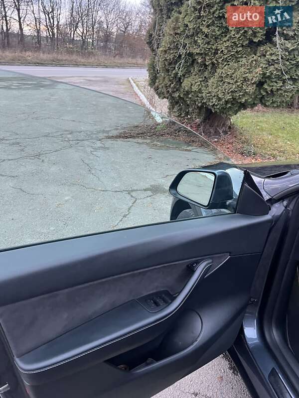 Внедорожник / Кроссовер Tesla Model Y 2021 в Остроге фото 15 Внедорожник / Кроссовер Tesla Model Y 2021 в Остроге