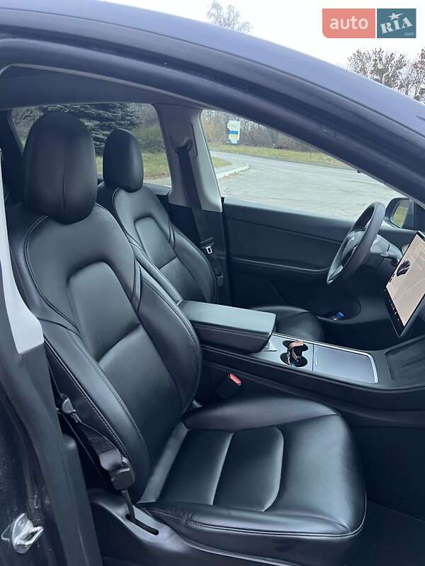 Внедорожник / Кроссовер Tesla Model Y 2021 в Остроге фото 17 Внедорожник / Кроссовер Tesla Model Y 2021 в Остроге