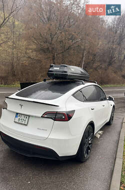Позашляховик / Кросовер Tesla Model Y 2022 в Тячеві