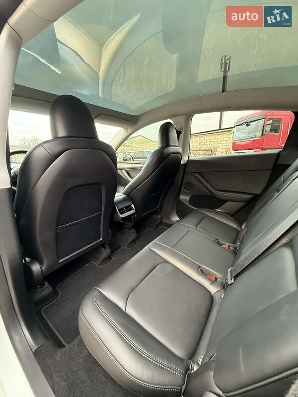 Внедорожник / Кроссовер Tesla Model Y 2022 в Луцке фото 32 Внедорожник / Кроссовер Tesla Model Y 2022 в Луцке