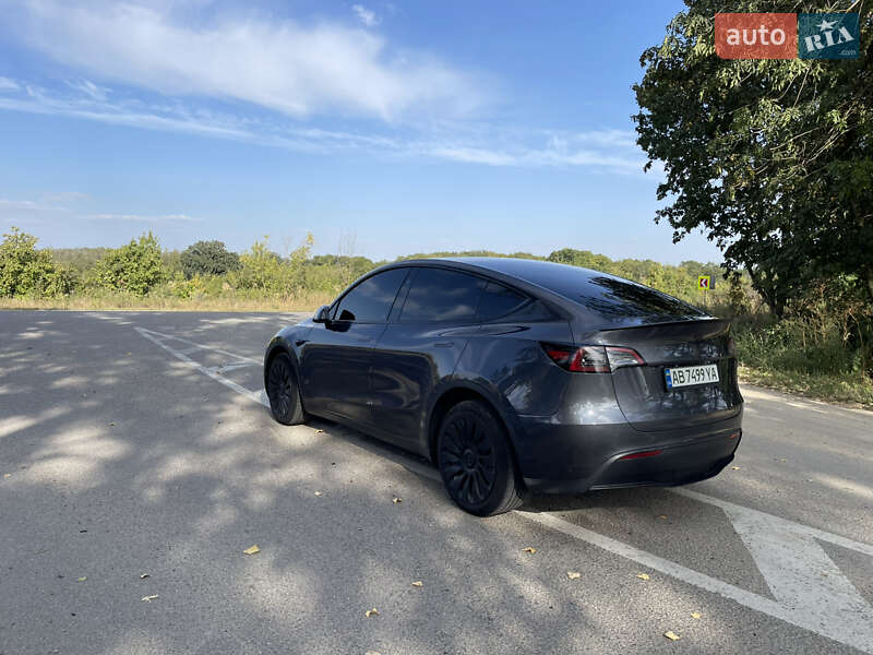 Внедорожник / Кроссовер Tesla Model Y 2023 в Могилев-Подольске