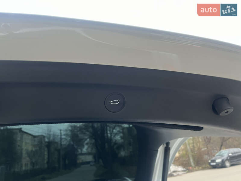 Внедорожник / Кроссовер Tesla Model Y 2021 в Львове фото 22 Внедорожник / Кроссовер Tesla Model Y 2021 в Львове