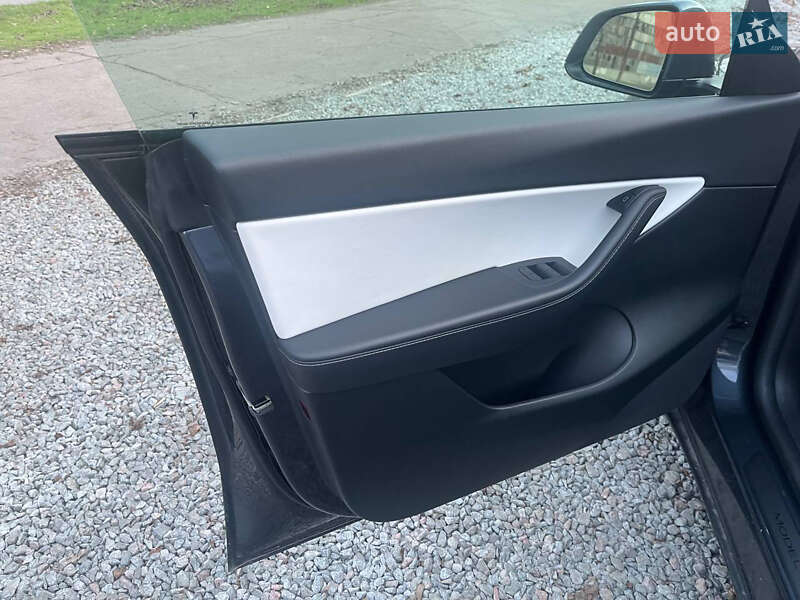 Внедорожник / Кроссовер Tesla Model Y 2021 в Днепре фото 17 Внедорожник / Кроссовер Tesla Model Y 2021 в Днепре