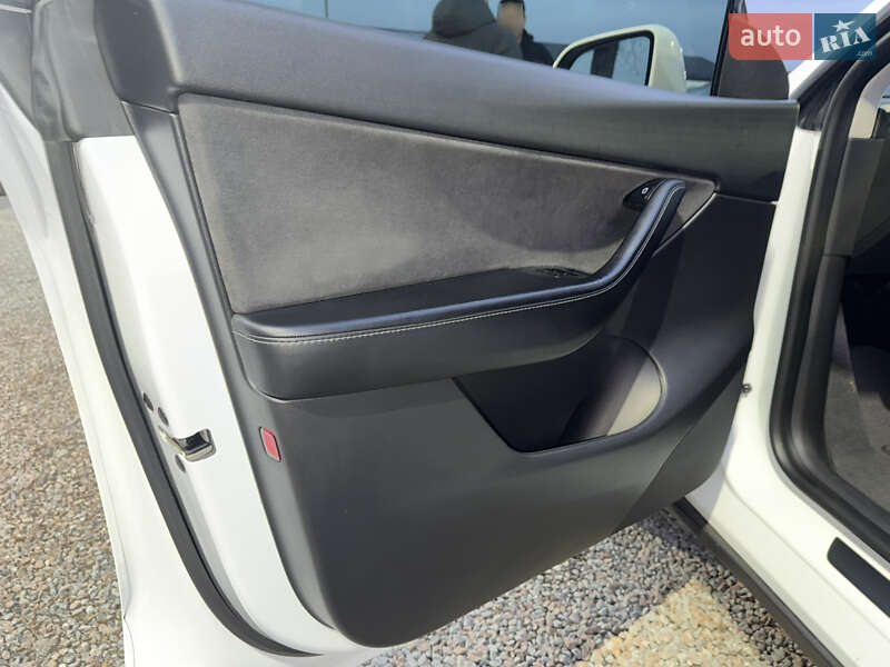 Внедорожник / Кроссовер Tesla Model Y 2021 в Стрые фото 39 Внедорожник / Кроссовер Tesla Model Y 2021 в Стрые