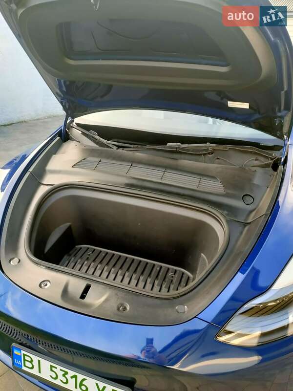 Внедорожник / Кроссовер Tesla Model Y 2022 в Кременчуге фото 6 Внедорожник / Кроссовер Tesla Model Y 2022 в Кременчуге