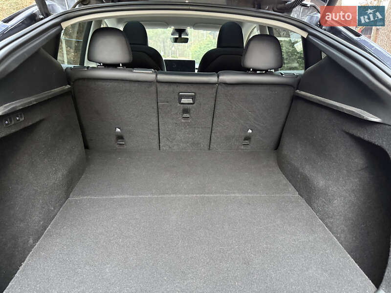 Внедорожник / Кроссовер Tesla Model Y 2023 в Львове