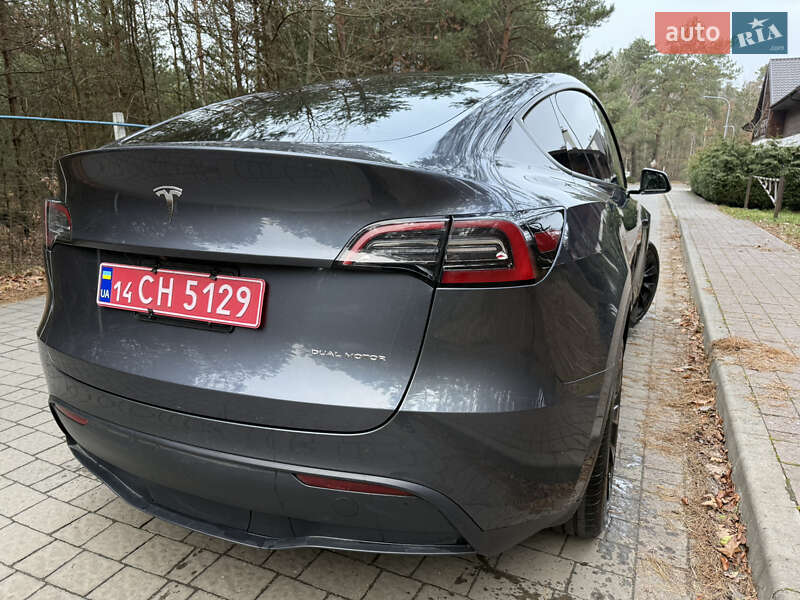 Внедорожник / Кроссовер Tesla Model Y 2023 в Львове