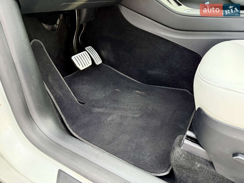 Внедорожник / Кроссовер Tesla Model Y 2023 в Днепре фото 19 Внедорожник / Кроссовер Tesla Model Y 2023 в Днепре