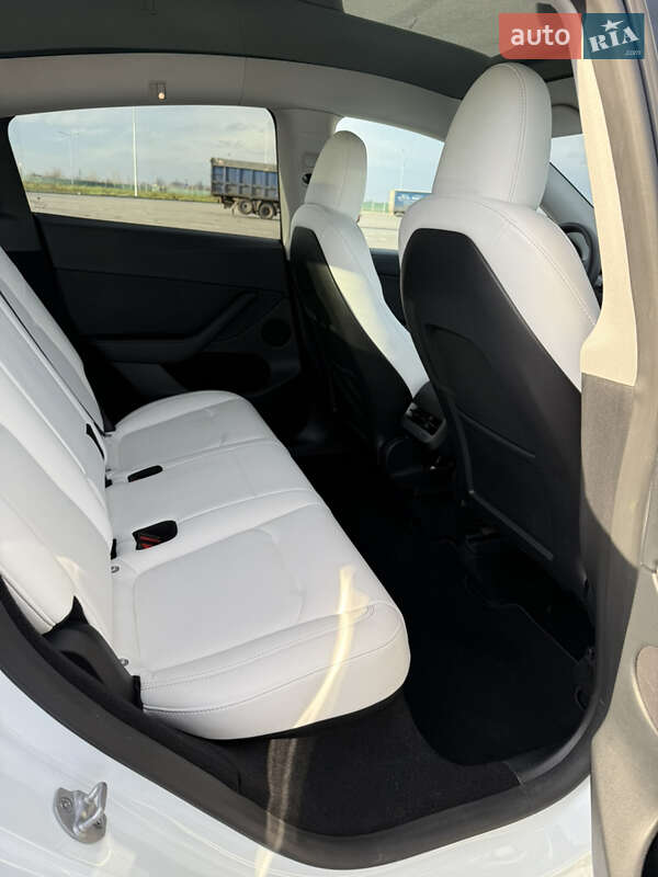 Внедорожник / Кроссовер Tesla Model Y 2023 в Днепре фото 35 Внедорожник / Кроссовер Tesla Model Y 2023 в Днепре