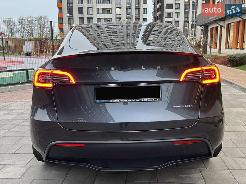 Внедорожник / Кроссовер Tesla Model Y 2024 в Киеве
