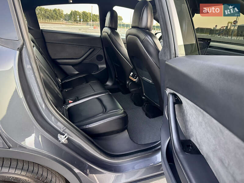 Внедорожник / Кроссовер Tesla Model Y 2020 в Днепре фото 27 Внедорожник / Кроссовер Tesla Model Y 2020 в Днепре