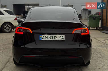 Внедорожник / Кроссовер Tesla Model Y 2021 в Житомире