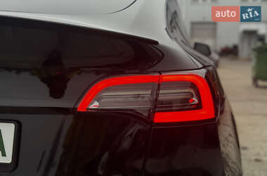 Внедорожник / Кроссовер Tesla Model Y 2021 в Житомире