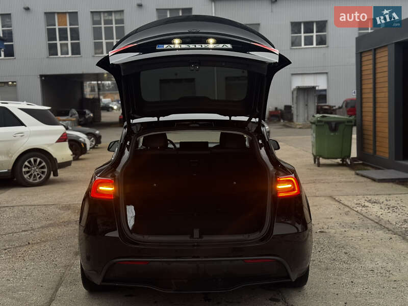Внедорожник / Кроссовер Tesla Model Y 2021 в Житомире