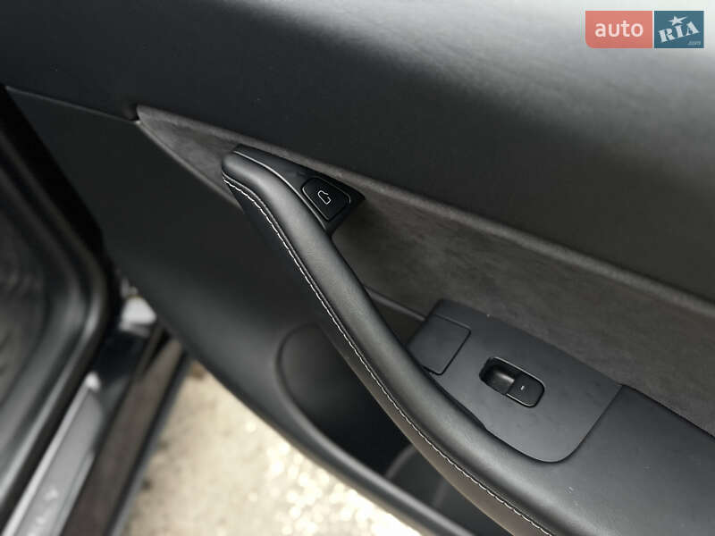 Внедорожник / Кроссовер Tesla Model Y 2021 в Житомире