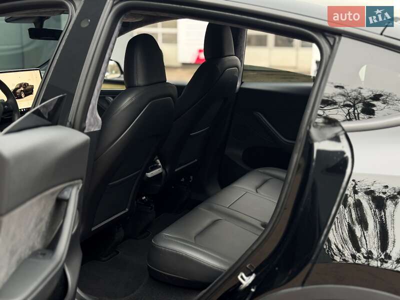 Внедорожник / Кроссовер Tesla Model Y 2023 в Киеве фото 15 Внедорожник / Кроссовер Tesla Model Y 2023 в Киеве