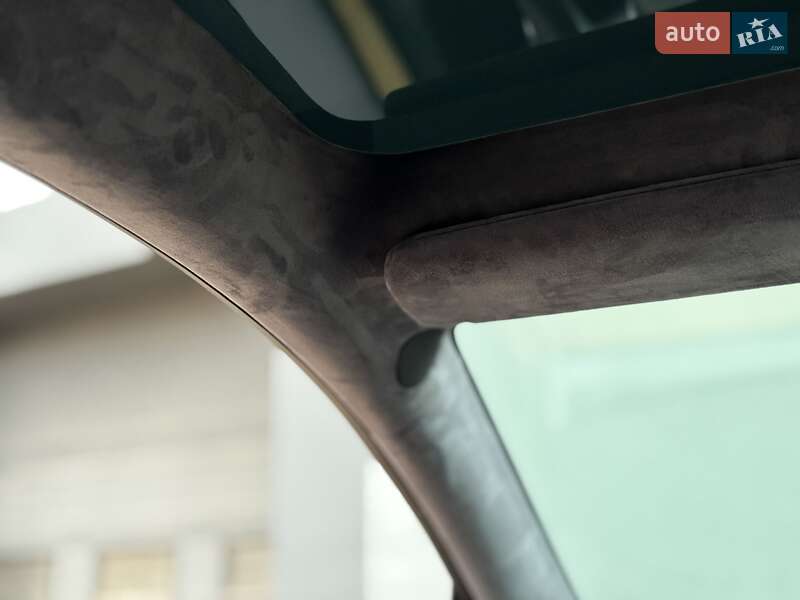 Внедорожник / Кроссовер Tesla Model Y 2023 в Киеве фото 25 Внедорожник / Кроссовер Tesla Model Y 2023 в Киеве