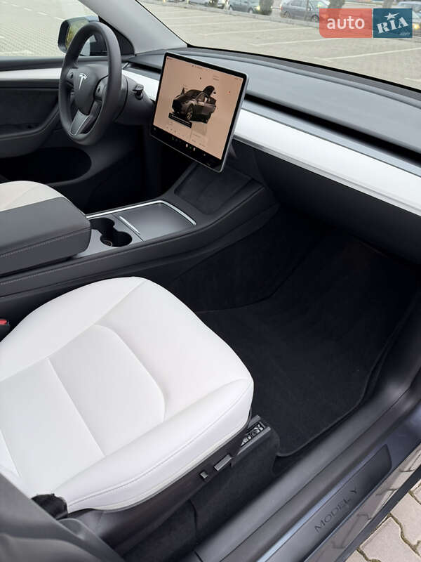 Внедорожник / Кроссовер Tesla Model Y 2023 в Тернополе фото 21 Внедорожник / Кроссовер Tesla Model Y 2023 в Тернополе