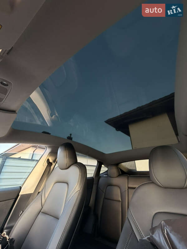 Внедорожник / Кроссовер Tesla Model Y 2022 в Луцке