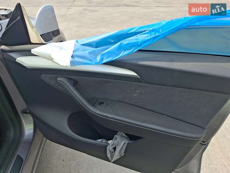 Внедорожник / Кроссовер Tesla Model Y 2024 в Луцке фото 16 Внедорожник / Кроссовер Tesla Model Y 2024 в Луцке
