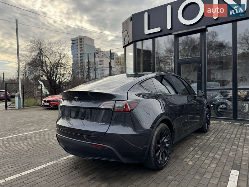 Внедорожник / Кроссовер Tesla Model Y 2024 в Львове