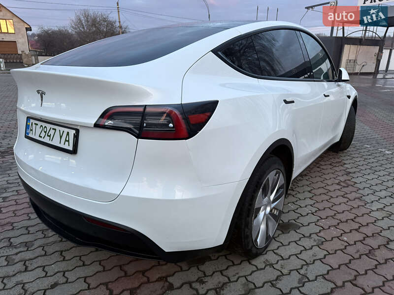Внедорожник / Кроссовер Tesla Model Y 2023 в Снятине