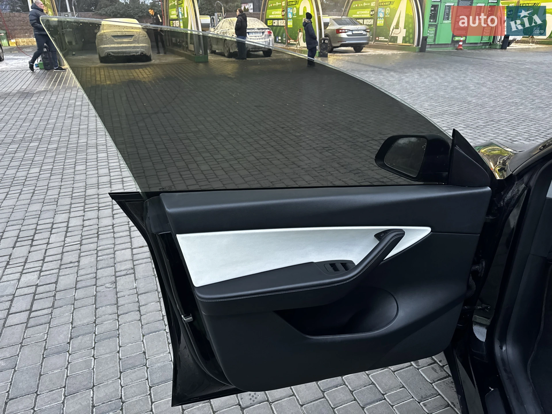 2021 Tesla Model Y - мініатюра 11