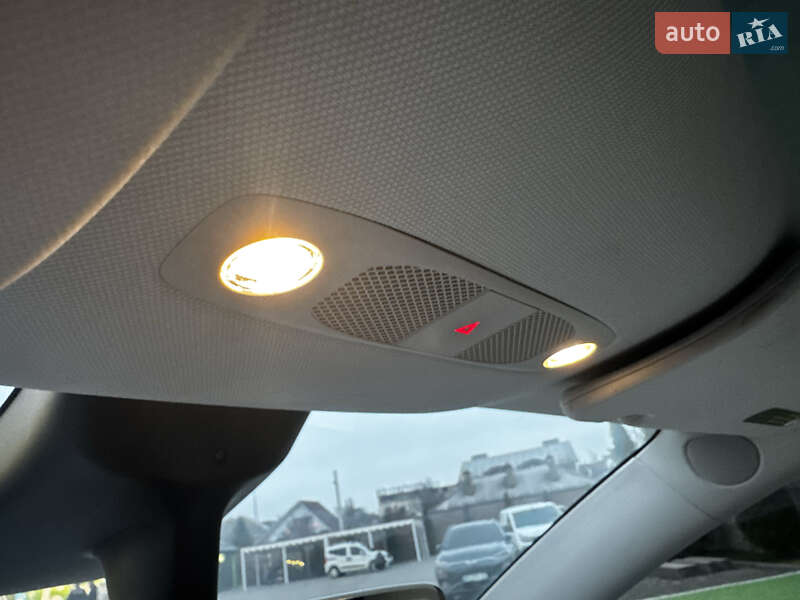 Внедорожник / Кроссовер Tesla Model Y 2022 в Киеве