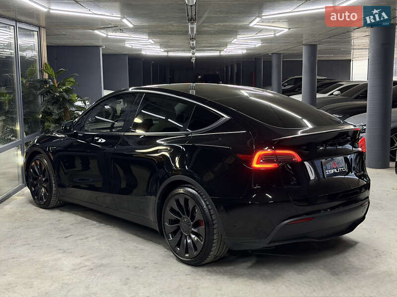 Внедорожник / Кроссовер Tesla Model Y 2021 в Одессе