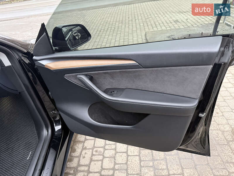 Внедорожник / Кроссовер Tesla Model Y 2023 в Ирпене фото 15 Внедорожник / Кроссовер Tesla Model Y 2023 в Ирпене