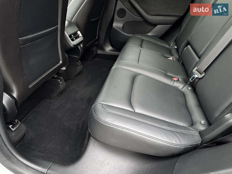 Внедорожник / Кроссовер Tesla Model Y 2020 в Днепре фото 26 Внедорожник / Кроссовер Tesla Model Y 2020 в Днепре