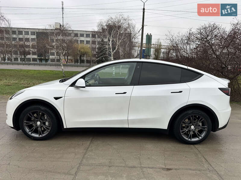 Внедорожник / Кроссовер Tesla Model Y 2020 в Днепре фото 36 Внедорожник / Кроссовер Tesla Model Y 2020 в Днепре