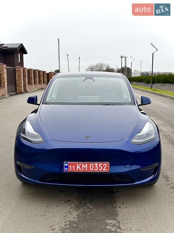 Внедорожник / Кроссовер Tesla Model Y 2024 в Киеве
