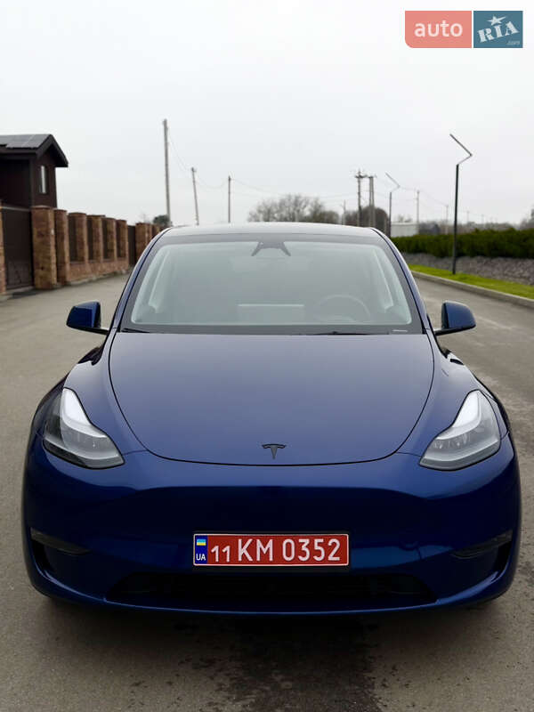 Внедорожник / Кроссовер Tesla Model Y 2024 в Киеве
