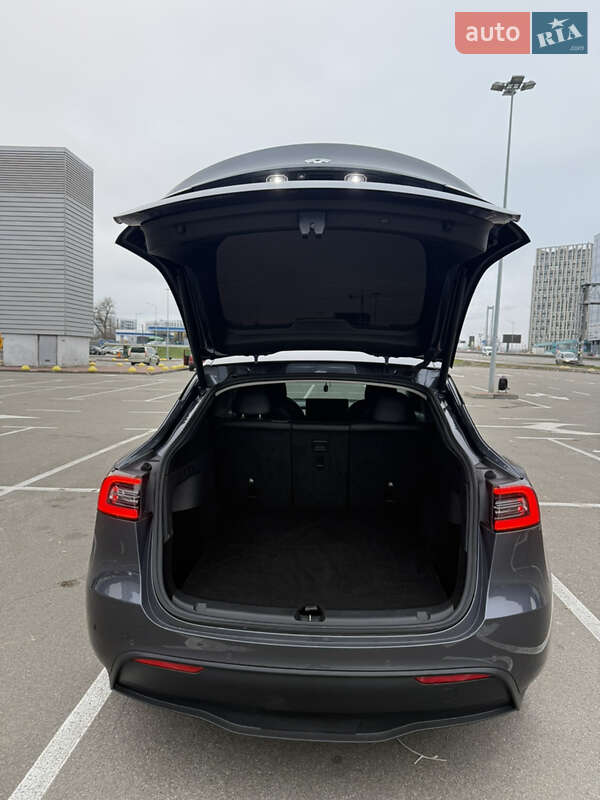 Внедорожник / Кроссовер Tesla Model Y 2022 в Киеве фото 8 Внедорожник / Кроссовер Tesla Model Y 2022 в Киеве