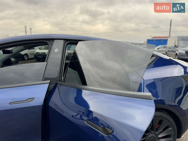 Внедорожник / Кроссовер Tesla Model Y 2023 в Киеве фото 55 Внедорожник / Кроссовер Tesla Model Y 2023 в Киеве