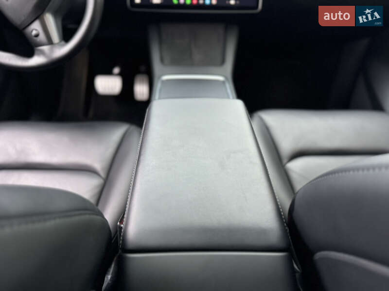 Внедорожник / Кроссовер Tesla Model Y 2023 в Киеве фото 58 Внедорожник / Кроссовер Tesla Model Y 2023 в Киеве